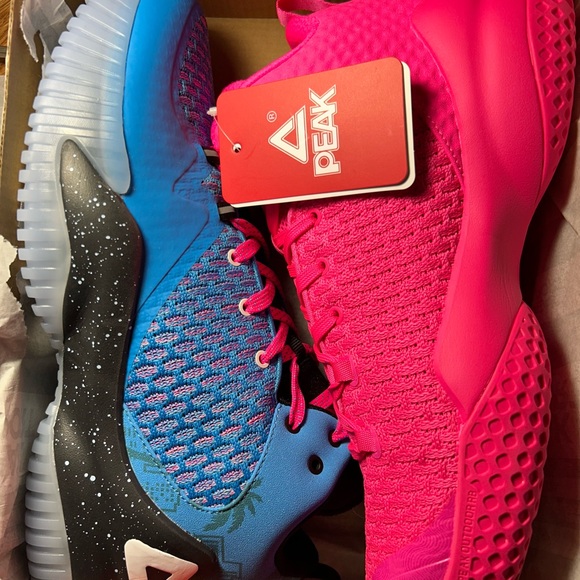 Brand New Mismatched Peak Lou Williams Basketball Shoes- Message for Size - Picture 6 of 8